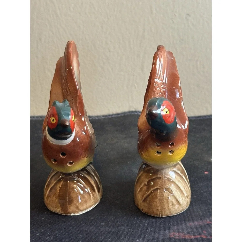 Pheasant Shaped Salt & Pepper Shakers‎